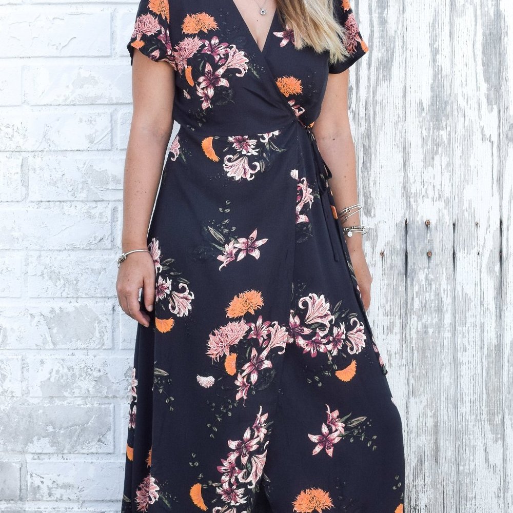 Knot Sisters Floral Print Maxi Dress